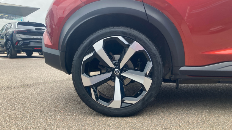 Nissan Juke 1.0 DiG-T 114 Tekna 5dr Petrol Hatchback